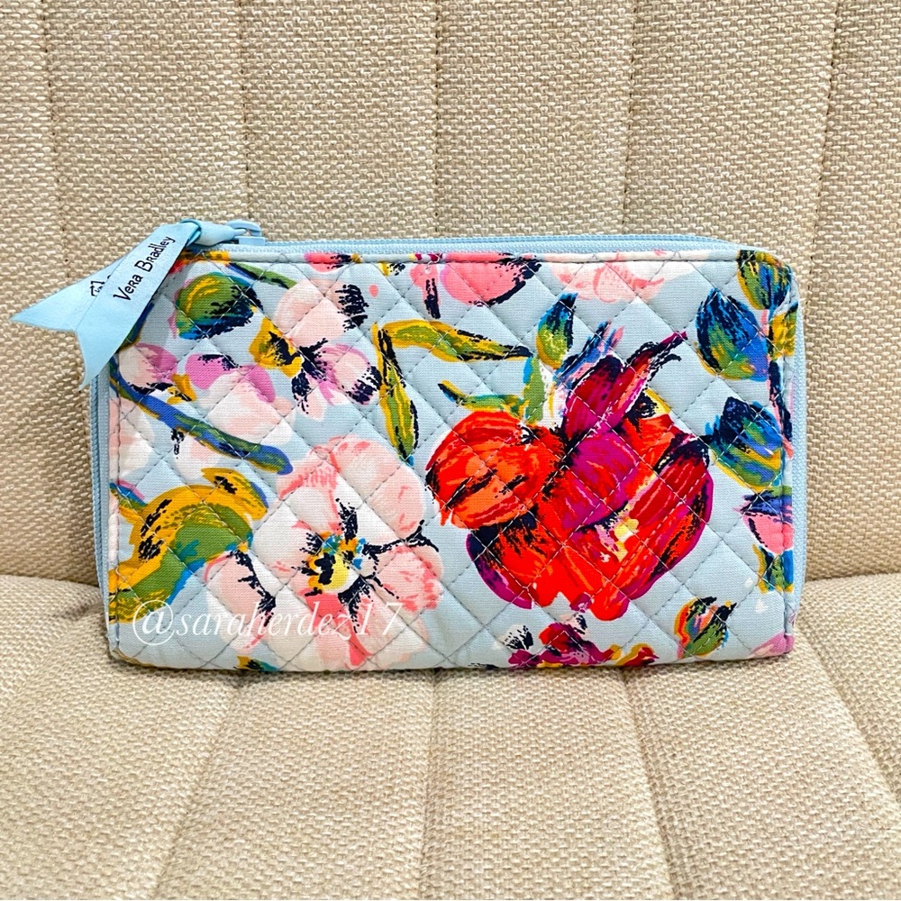 NEW Vera Bradley RFID Travel Wallet Floral Quilted Blue Multi Color‎ Sea Air